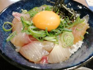 海味鮮 やま鮮　海鮮丼